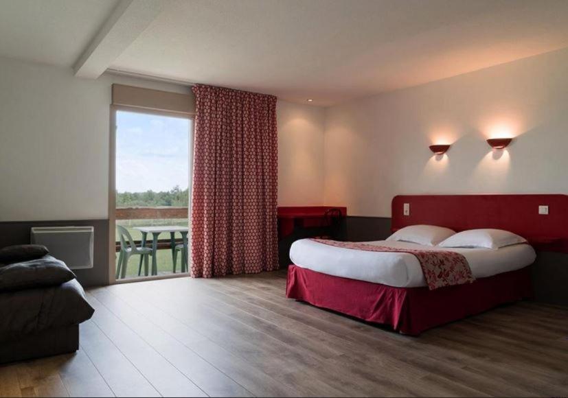 Logis Hotel Restaurant La Vieille Ferme, Macon Nord Sancé Esterno foto