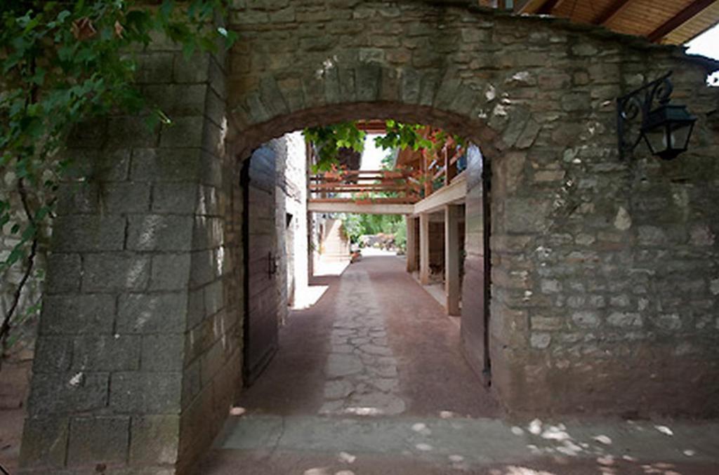 Logis Hotel Restaurant La Vieille Ferme, Macon Nord Sancé Esterno foto